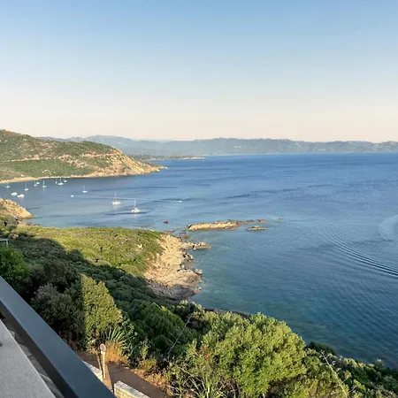 شقة Spacieux A Avec Terrasse Vue